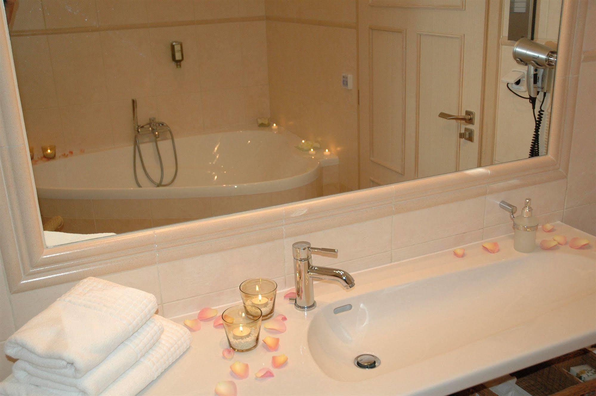 Unitas Hotel Prága Kültér fotó